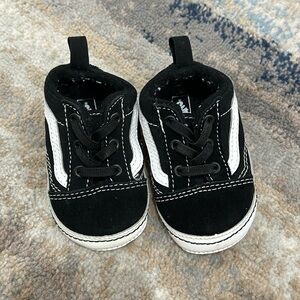Baby vans size 4